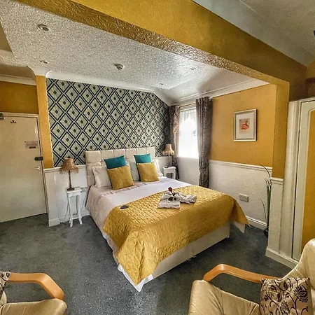 Atlanta Pensionat 4*